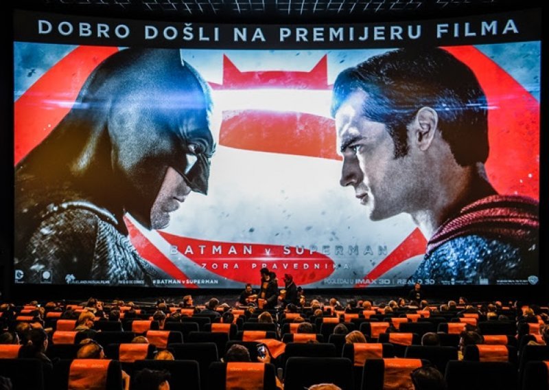 Batman i Superman obaraju sve rekorde