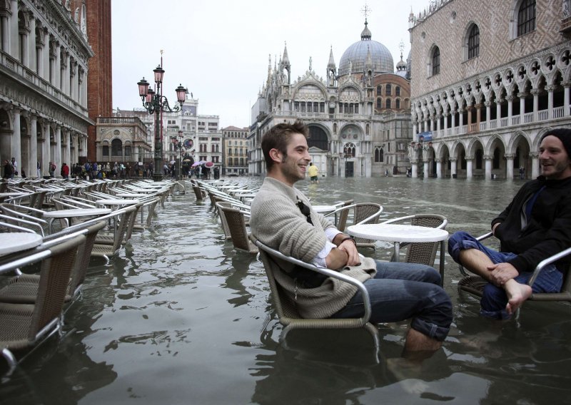 Pogledajte povijesni potop Venecije