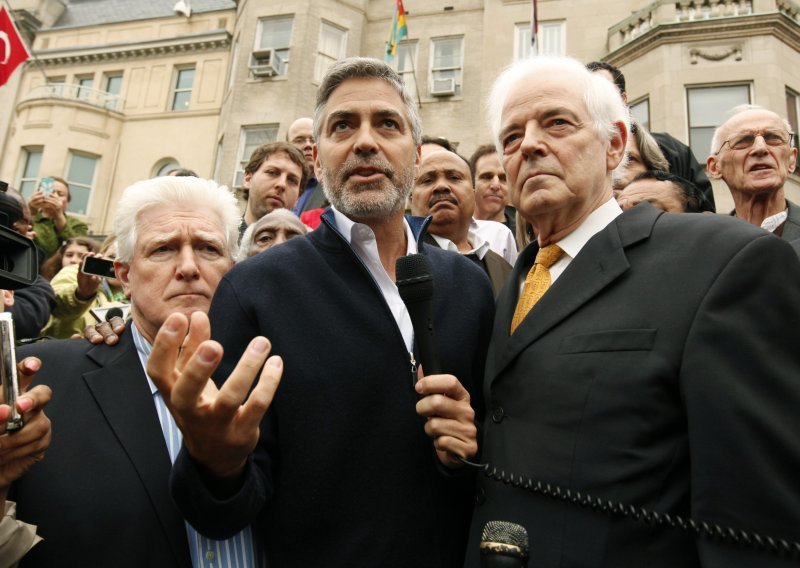 George Clooney pušten iz pritvora