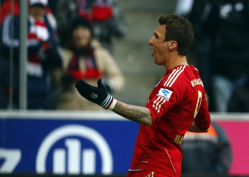 Mandžini golovi na otvorenju Bayernove sezone