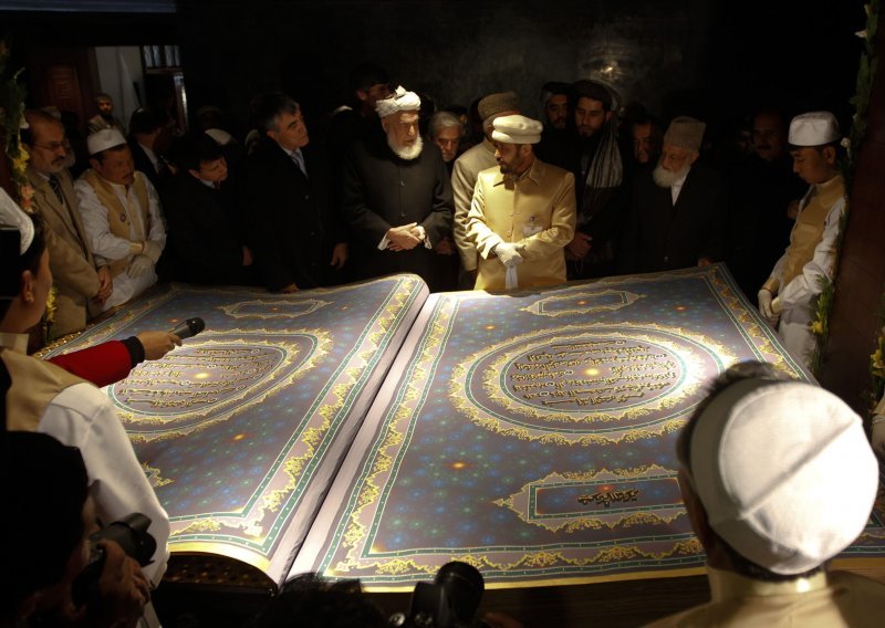 Afganistanski kaligraf izradio najveći Kuran na svijetu