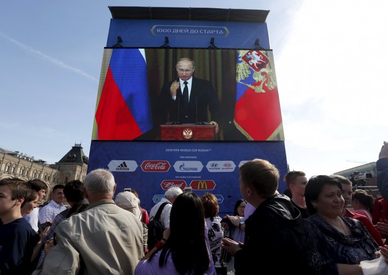 Rusija: I dalje politički snažna, ali ekonomija plaća danak