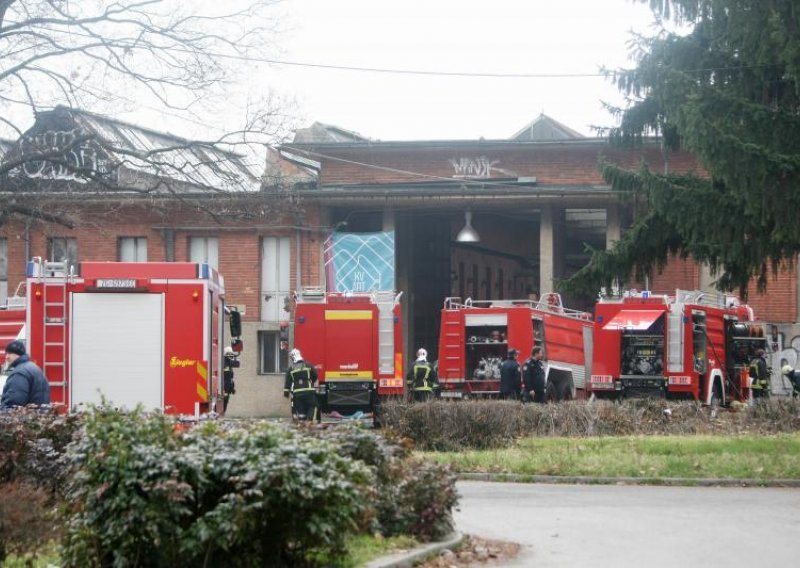 Ugašen požar u skladištu Zagrepčanke