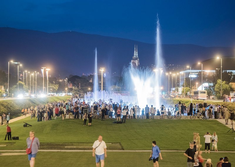 Bandić jutro počinje Radićevom, a večer proslavlja fontanama