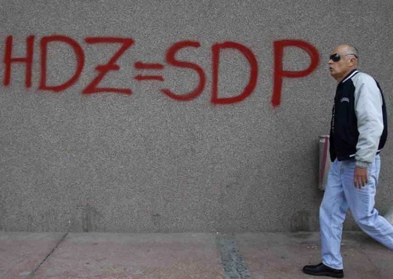 Dvopartijski sustav u Hrvatskoj na rubu je kolapsa