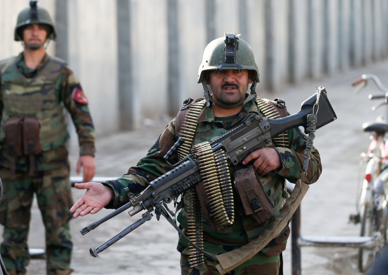 U napadu na vojnu bolnicu u Kabulu više od 30 mrtvih, IS preuzeo odgovornost