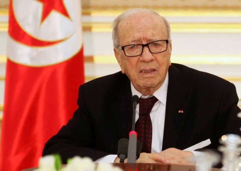 Tuniski predsjednik proglasio izvanredno stanje