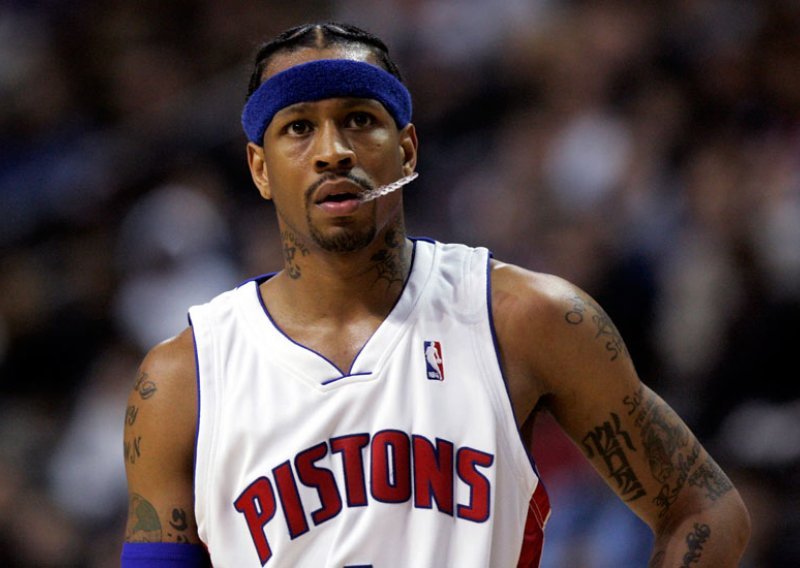 Allen Iverson i službeno zaključio karijeru