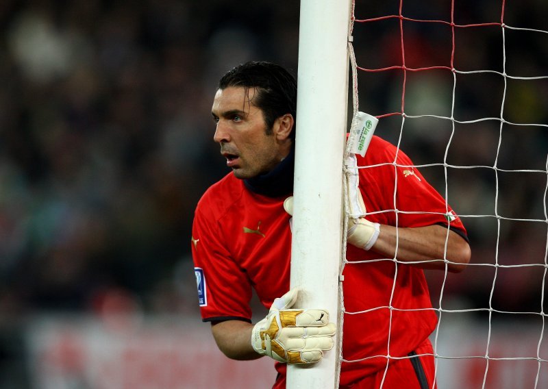 Buffon izvrijeđao suigrače, slijedi odlazak u Milan