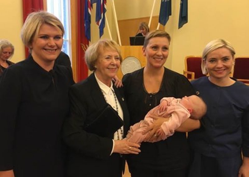 Zastupnica dojila bebu tijekom parlamentarne sjednice