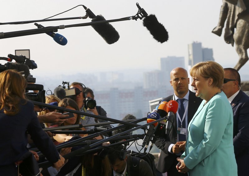 Angela Merkel: EU je u kritičnoj situaciji
