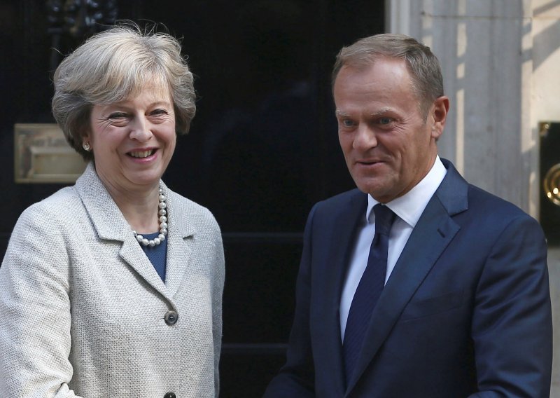 Tusk u Londonu požuruje pregovore o Brexitu