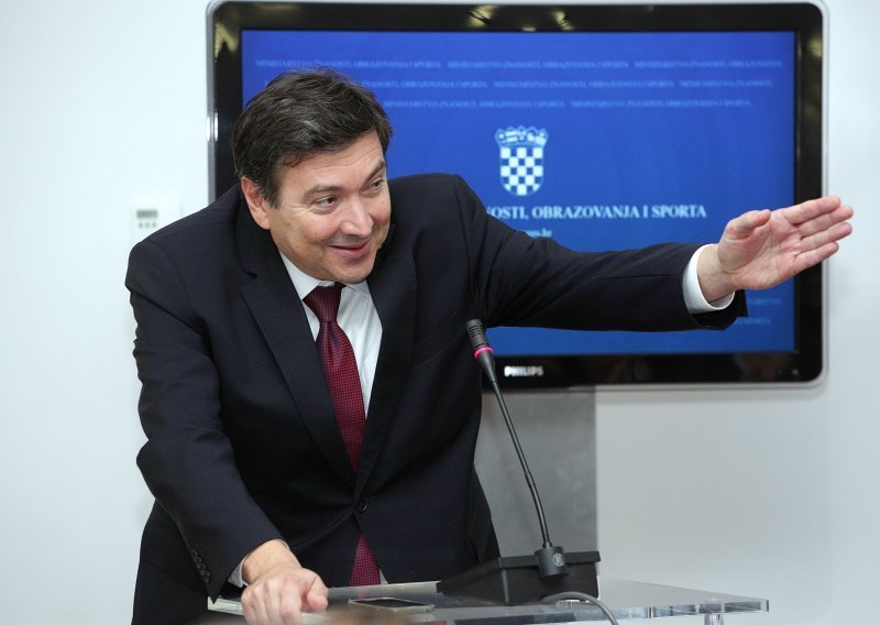 I Mornar na HDZ-ovom sastanku bivših ministara obrazovanja