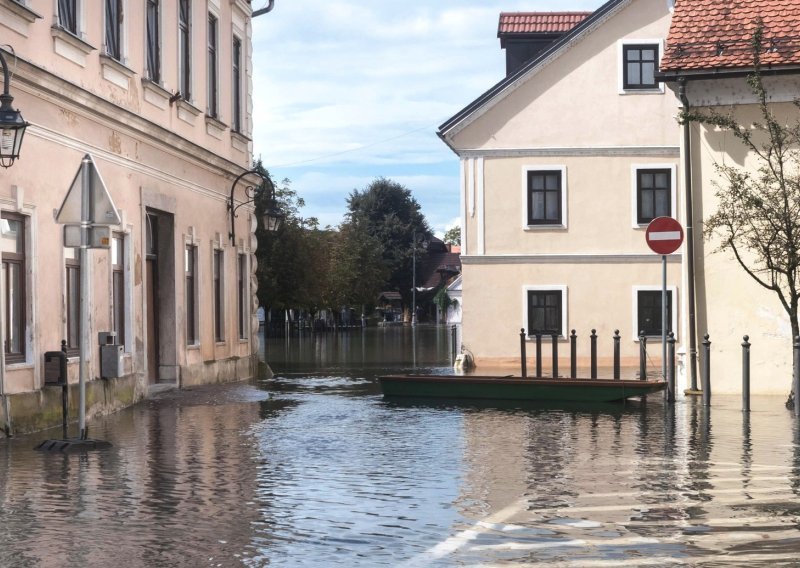 Kaos u Sloveniji zbog olujnog nevremena s tučom