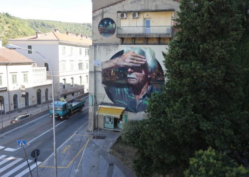 Mural španjolskog umjetnika nadahnut slučajnim prolaznikom