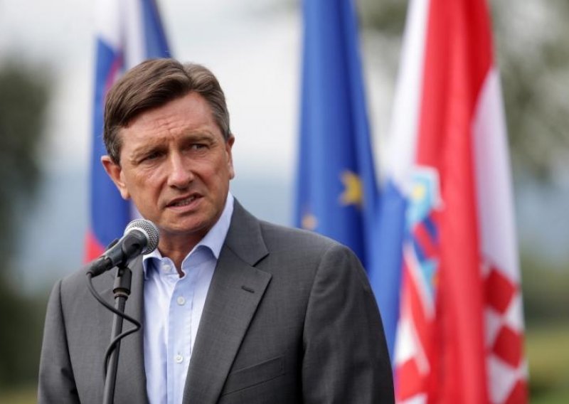 Pahor: Priljev izbjeglica treba smanjiti