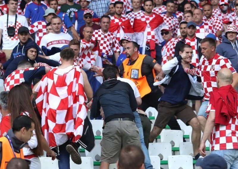 Verbalni rat; Torcida žestoko odgovorila HNS-u: Vi nas mrzite!