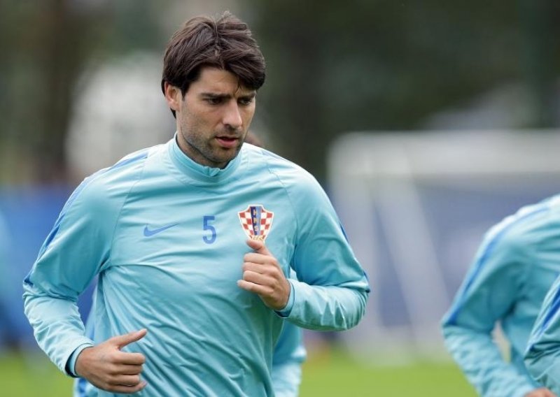 'Pokrpani' Ćorluka trenirao kao da mu se nije ništa dogodilo!