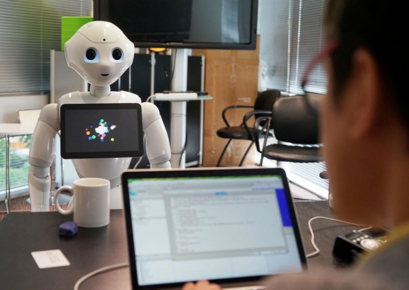 Hoće li robot Pepper zamijeniti konobare?