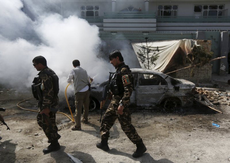 73 mrtva u sudaru dva autobusa i cisterne u Afganistanu