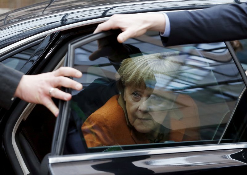 Merkel: Pregovori o migrantskoj krizi mogli bi potrajati