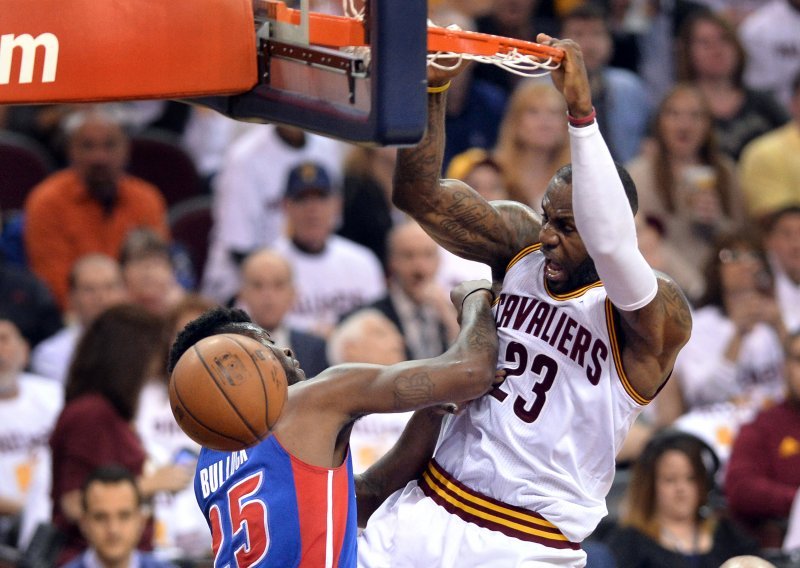 Clevelandov tricaški rekord slomio Detroit; Miami i Clippersi rutinski