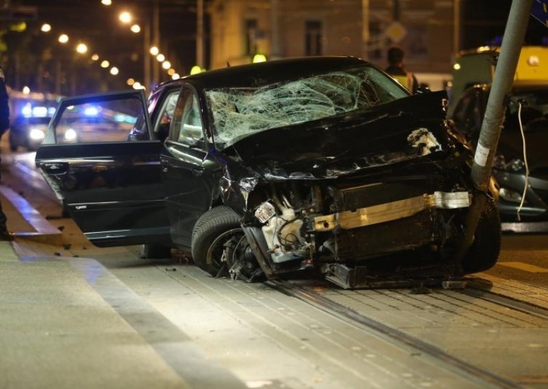 Preminula još jedna žrtva nesreće na Kvaternikovom trgu