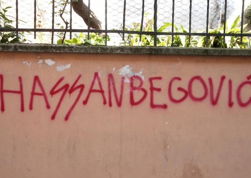 Grafiteri izvrijeđali ministra Zlatka Hasanbegovića