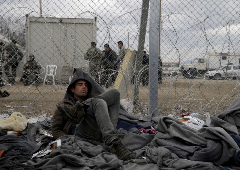 Izbjeglice ne odustaju, u Grčkoj ih blokirano 30.000