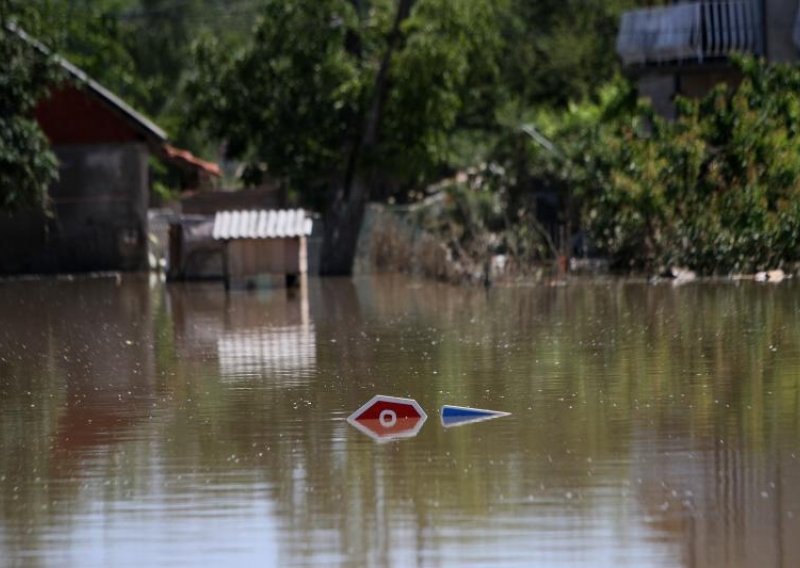 Poplave paralizirale Srbiju, i Beograd u pripravnosti