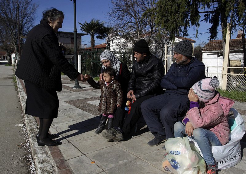 Oko 150 izbjeglica iz Grčke stiže u ponedjeljak u Francusku