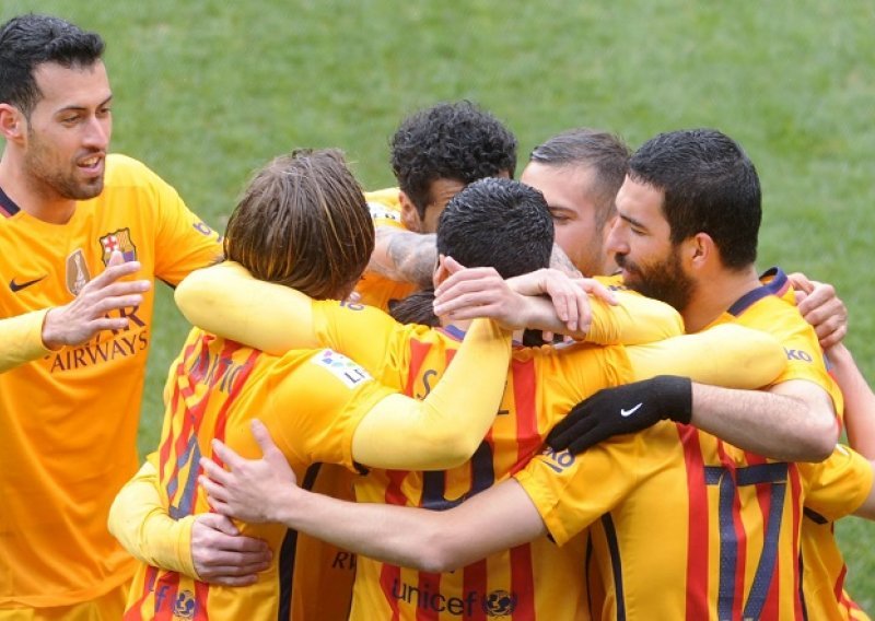 U Primeri ništa novog: Barca 'gazi', Sporting 'tone'