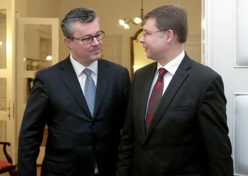 Europska komisija sprema packu Hrvatskoj, Orešković svalio krivicu na bivšu vladu