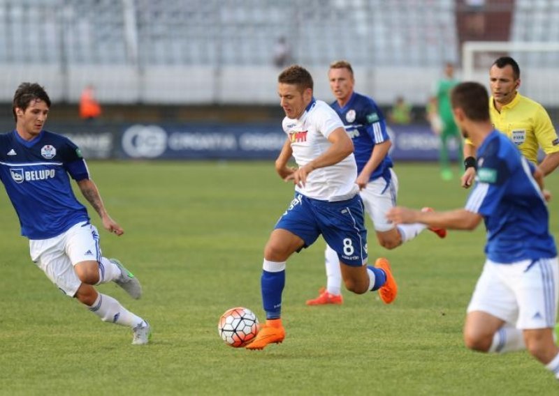 Hajduk slomio Slaven, Poljud proslavio rođendan kluba