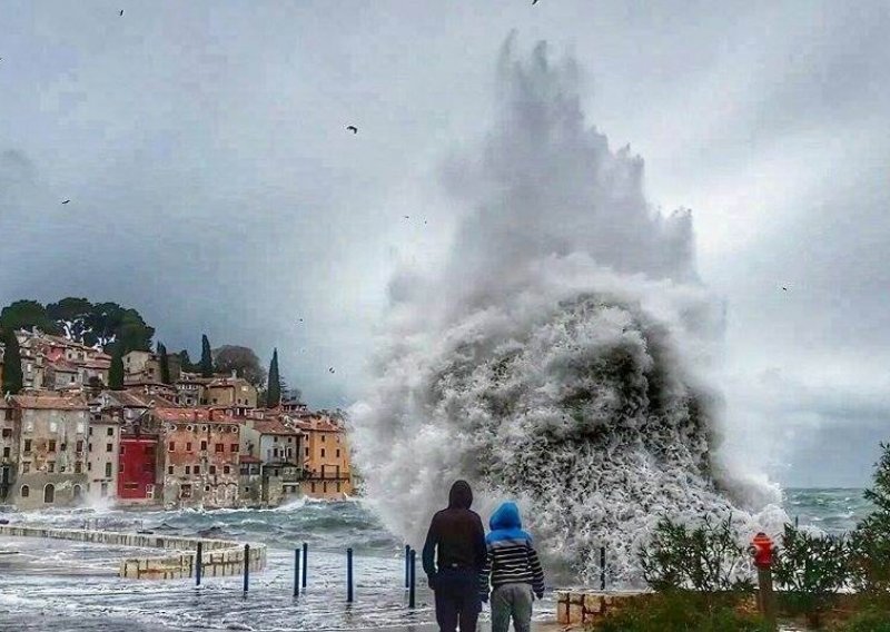 Rovinj pretrpio udare valova od pet metara