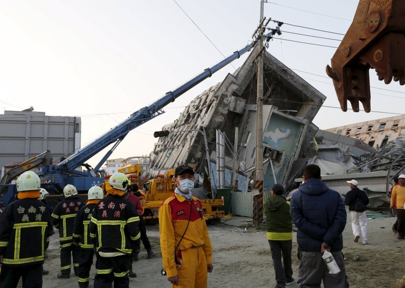 U potresu u Tajvanu spašene dvije osobe, stotinjak još u ruševinama