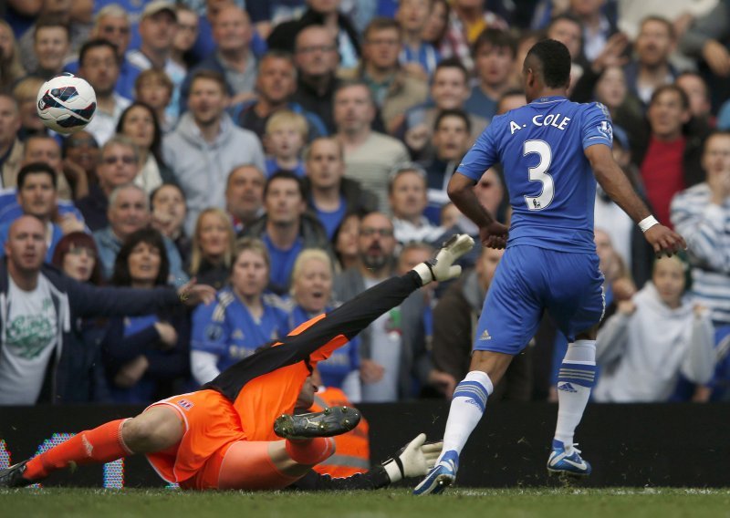 Ashley Cole poručio Savezu: Vi ste hrpa smeća.