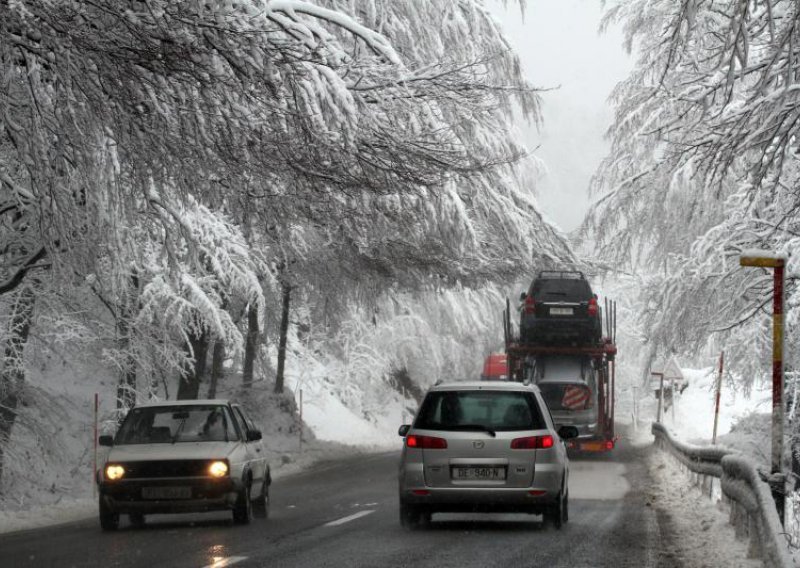 Stiže obilje snijega i hladnoće do -12