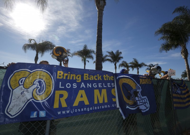 Ramsi sele iz Saint Louisa u Los Angeles; čekali su 21 godinu