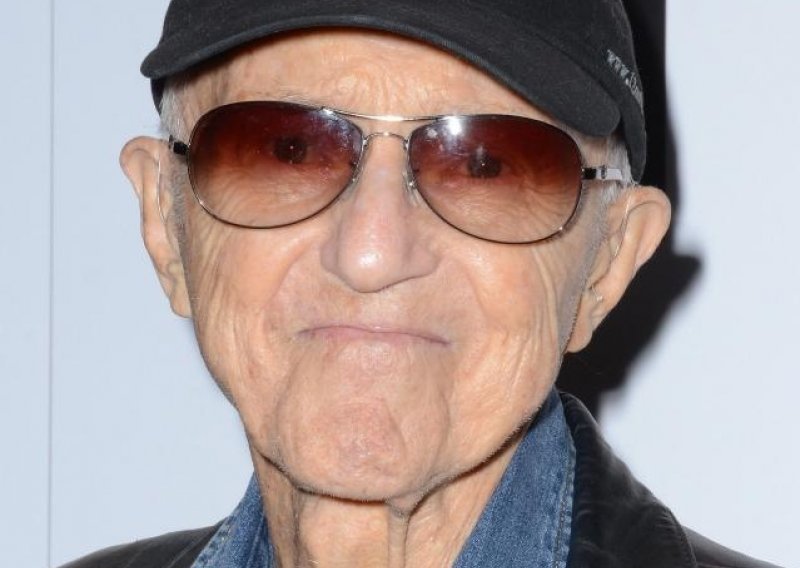 Preminuo ugledni snimatelj i dokumentarist Haskell Wexler