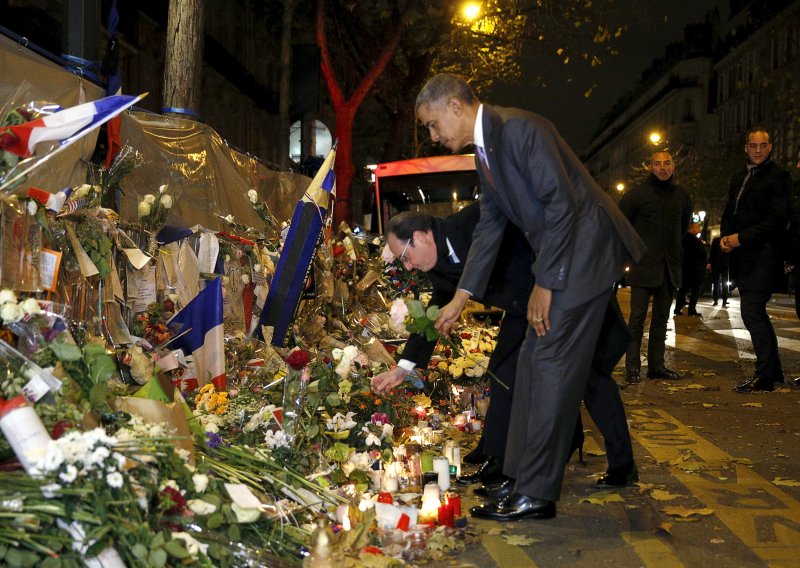 Obama ispred Bataclana odao počast žrtvama terorističkog napada