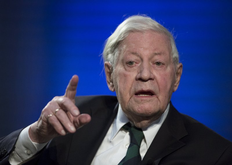 Umro bivši njemački kancelar Helmut Schmidt