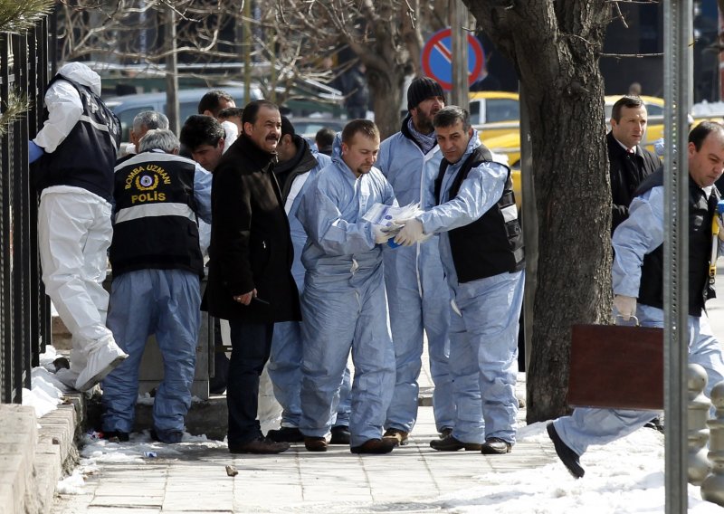 Trojica policijskih čelnika u Ankari smijenjena nakon napada