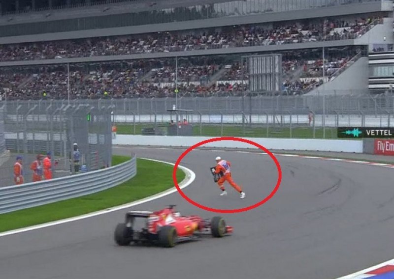 Ponovo čovjek istrčao pred kotače Sebastiana Vettela!
