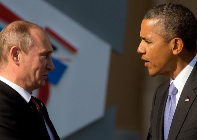 Putin ne odustaje od intervencije u Ukrajini, Obama prijeti sankcijama