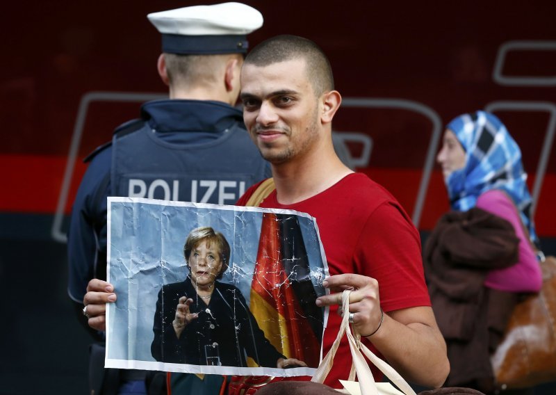 Humanost prema izbjeglicama - najveći rizik karijere Angele Merkel