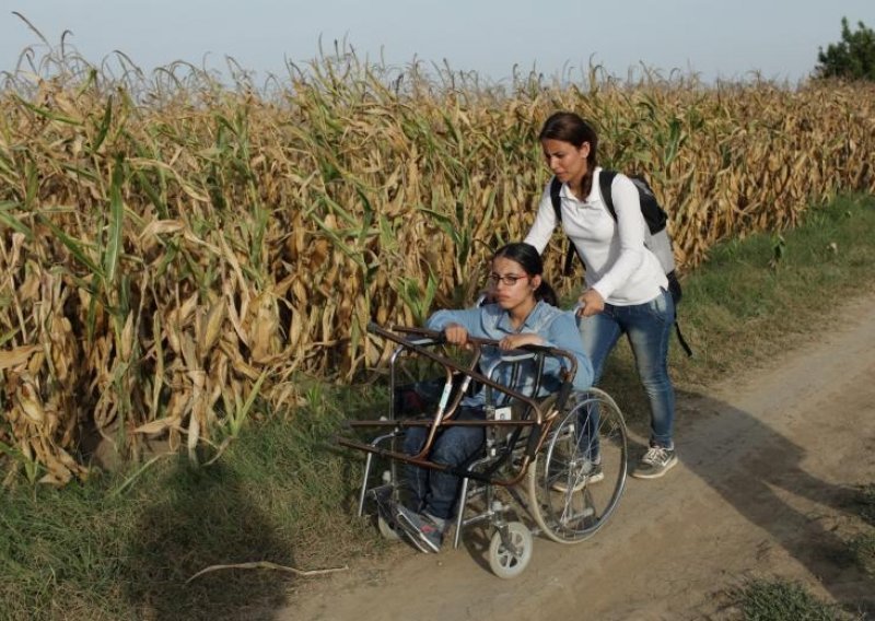 Djevojci u kolicima od Sirije do Hrvatske trebalo je 20 dana