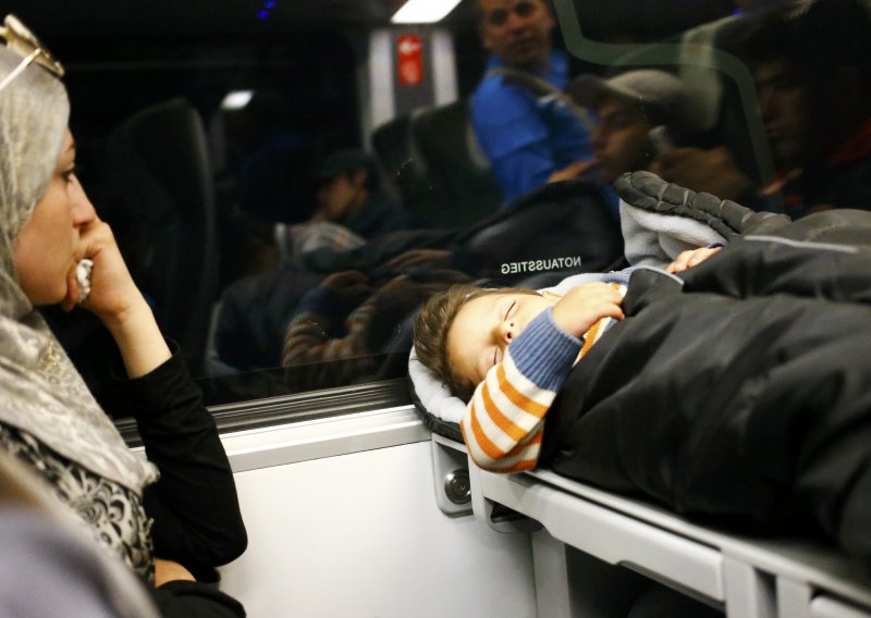 Njemačka do kraja dana očekuje 40 vlakova s izbjeglicama