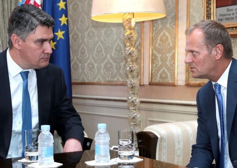 Tusk i Milanović razgovarali o izbjegličkoj krizi