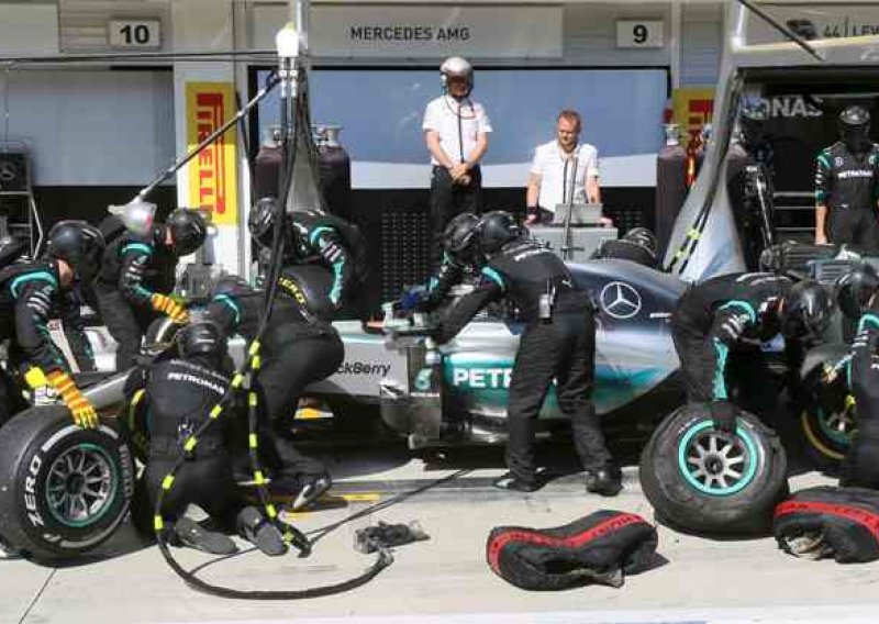 Loše opravdanje Mercedesa za novu katastrofalnu odluku!